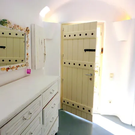 My Oasis Mykonos 클라우바스