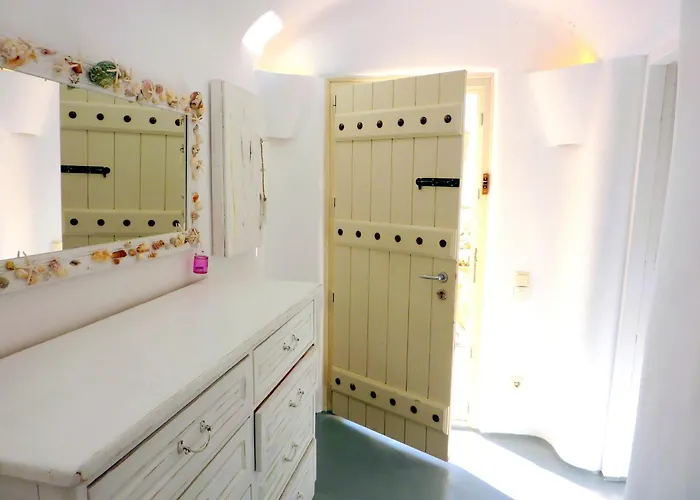 My Oasis Mykonos Κλουβάς